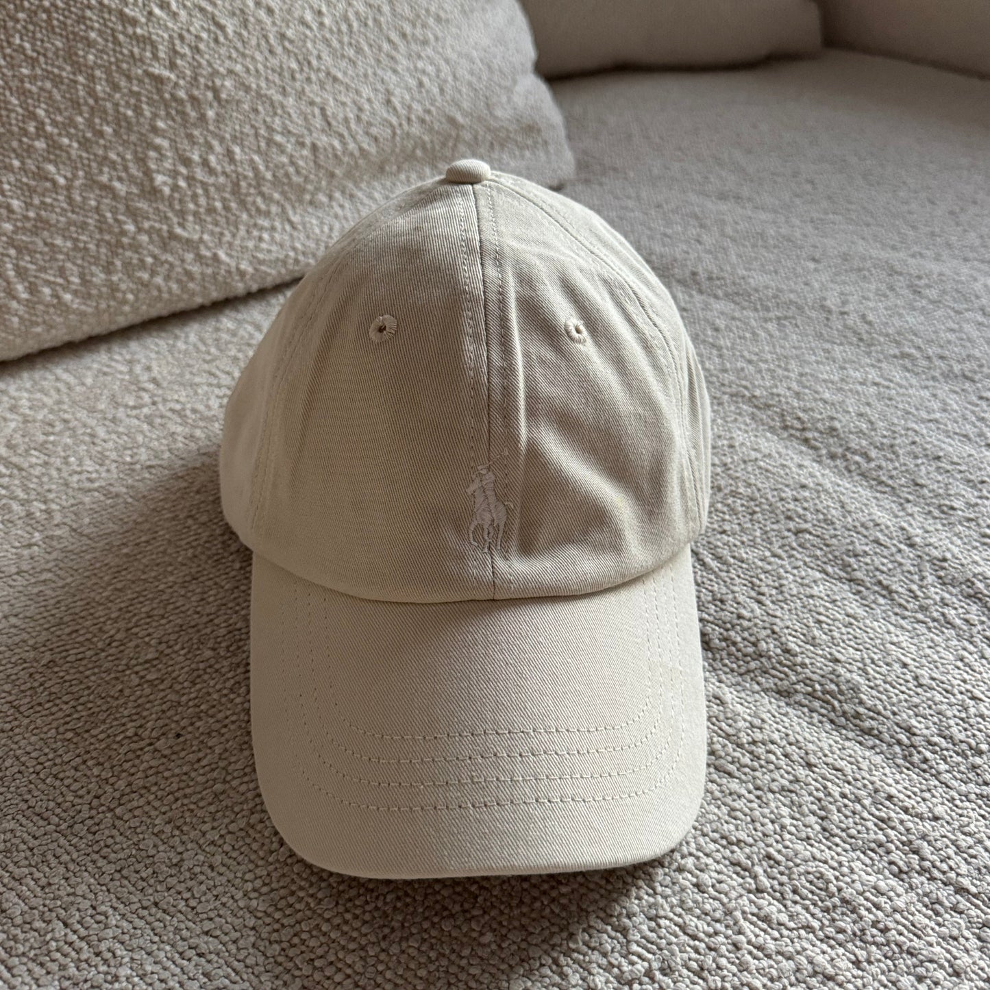 כובע ראלף לורן לנשים בצבע קרם | Polo Ralph Lauren Women’s Cap
