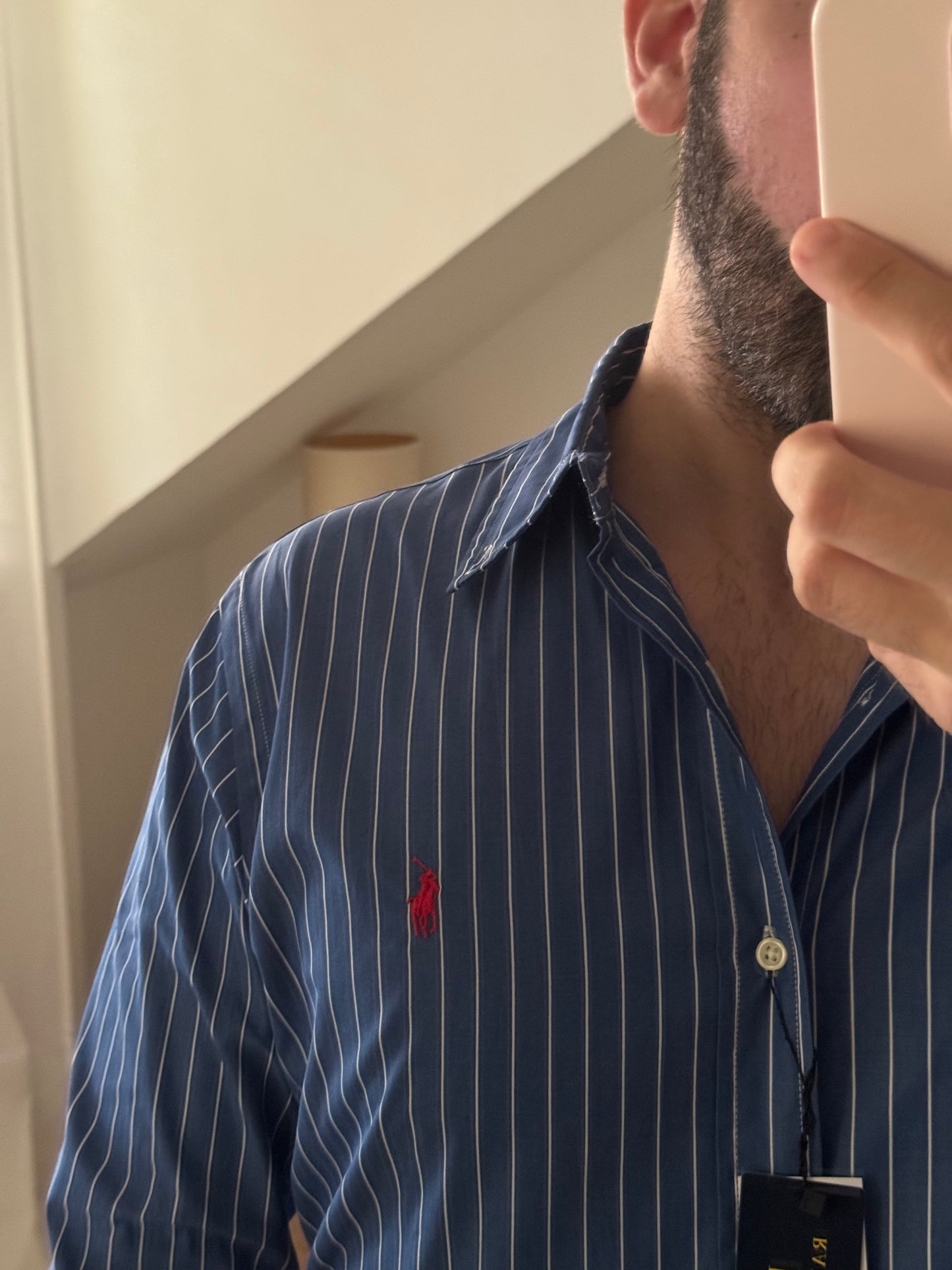 חולצה מכופתרת פולו ראלף לורן בפסים כחול ולבן לוגו אדום