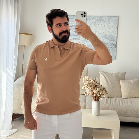 חולצת פולו ראלף לורן לגברים בצבע בז׳ מכותנה לוגו רקום בלבן